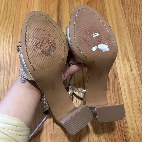 Vince Camuto | Adesie Sandal - Picture 7 of 11